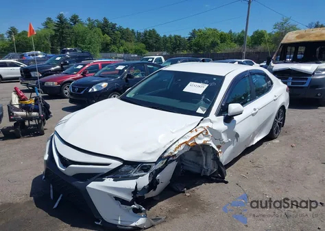 2020 Toyota Camry Se z USA, uszkodzony, nr VIN 4T1G11AK4LU948721